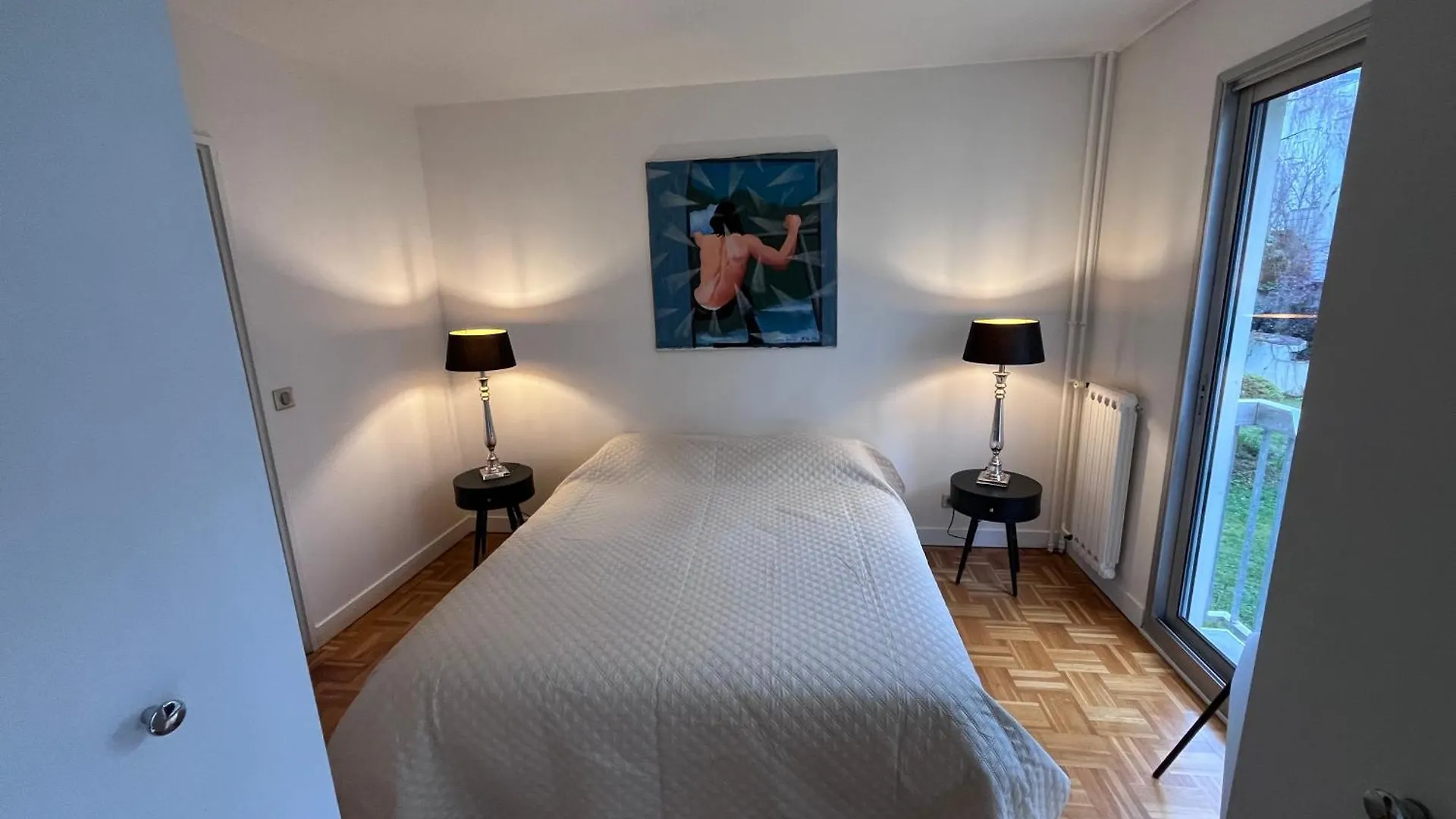 Suite 2 Pieces Sur Jardin Paris location
